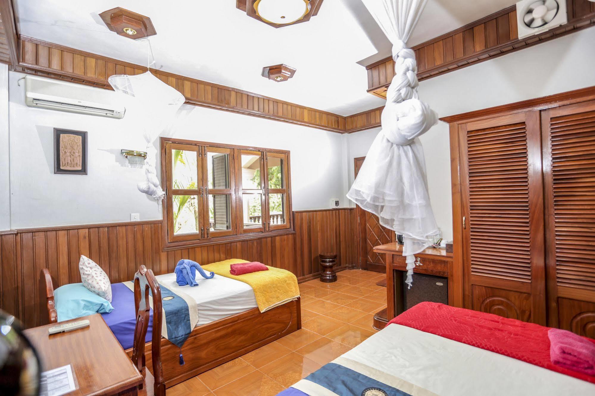 Bloom Garden Guesthouse Сіємреап Екстер'єр фото
